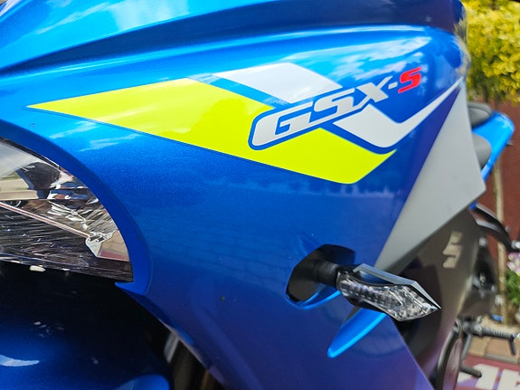 Suzuki GSX-S1000 7 of 14