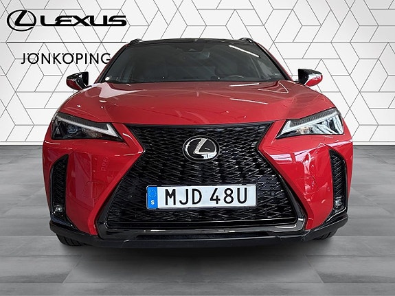 Lexus UX250h 7 of 16