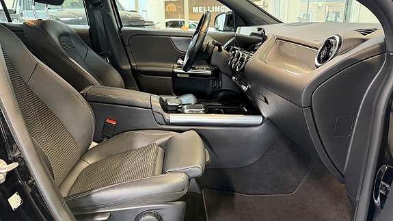 Mercedes-Benz GLA250 e 6 of 20