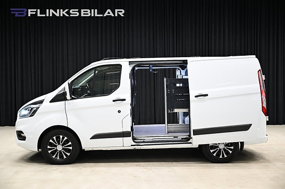 Ford Transit Custom 10 of 30