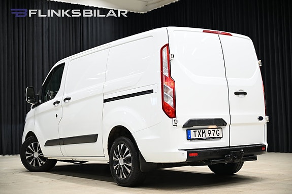 Ford Transit Custom 14 of 30