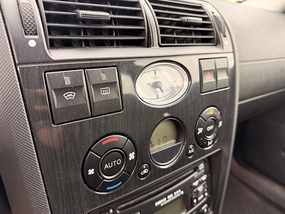 Ford Mondeo 8 of 9