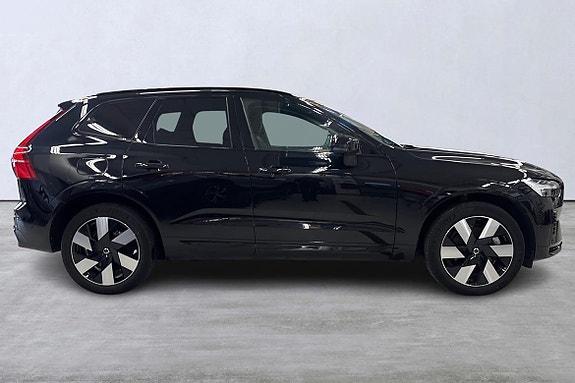 Volvo XC60 3 of 21