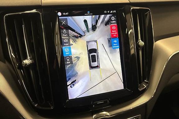 Volvo XC60 17 of 21