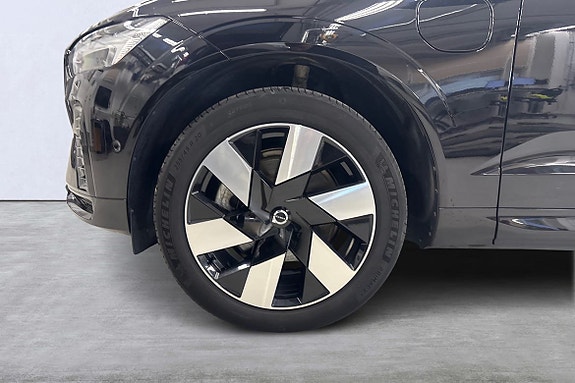 Volvo XC60 14 of 21