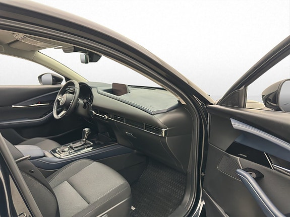 Mazda CX-30 15 of 30