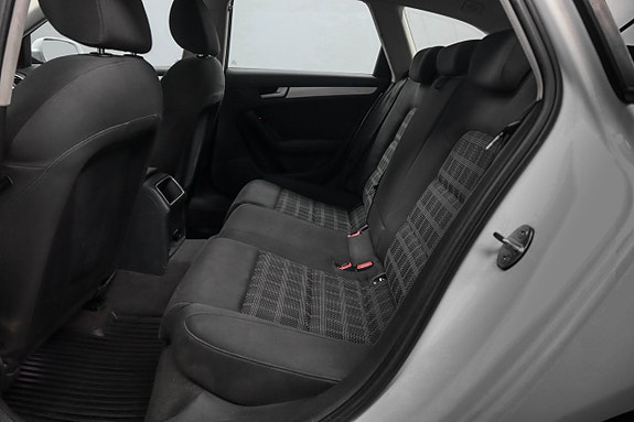 Audi A4 11 of 25
