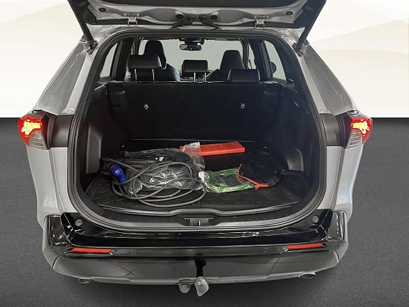Toyota RAV4 13 of 25