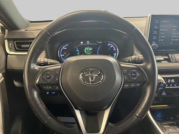 Toyota RAV4 22 of 25