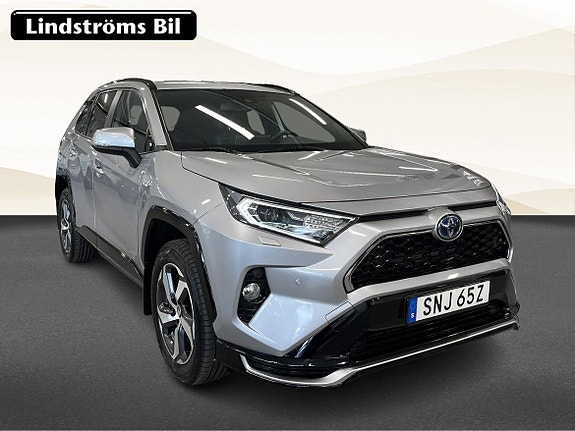 Toyota RAV4 3 of 25
