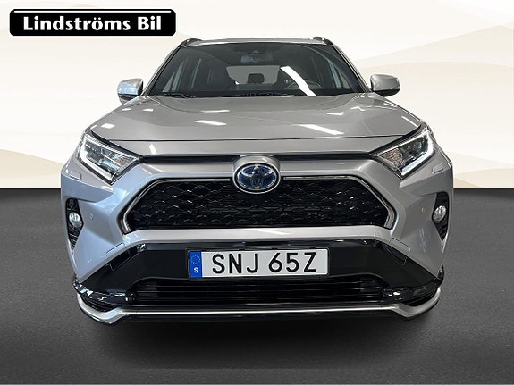 Toyota RAV4 9 of 25