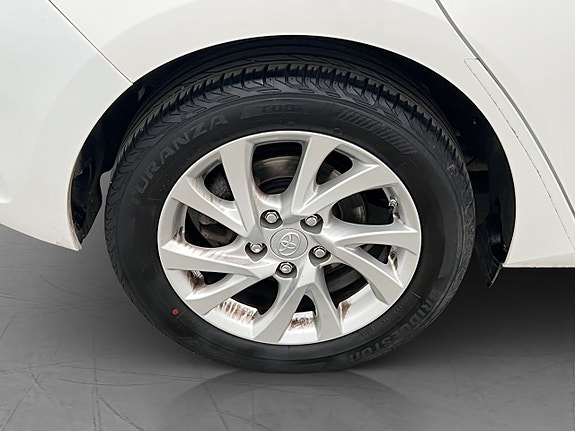 Toyota Auris 25 of 26