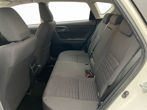 Toyota Auris 21 of 26