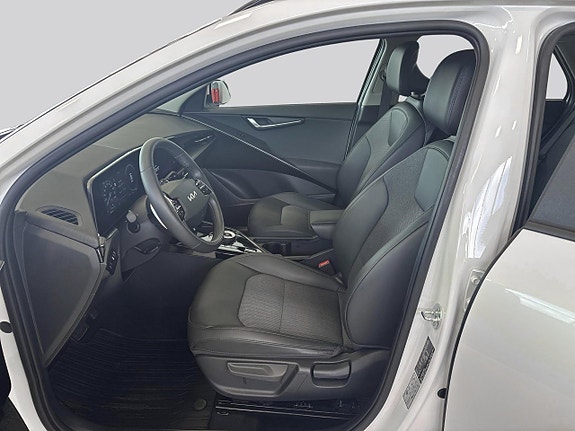 Kia Niro 9 of 17
