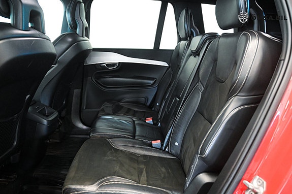 Volvo XC90 9 of 21