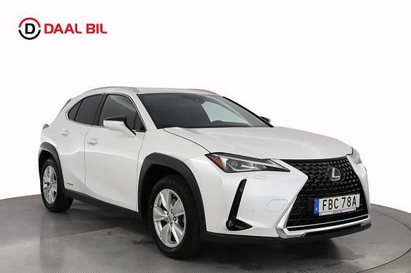 Lexus UX250h 3 of 24