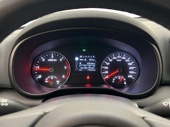 Kia Sportage 16 of 29