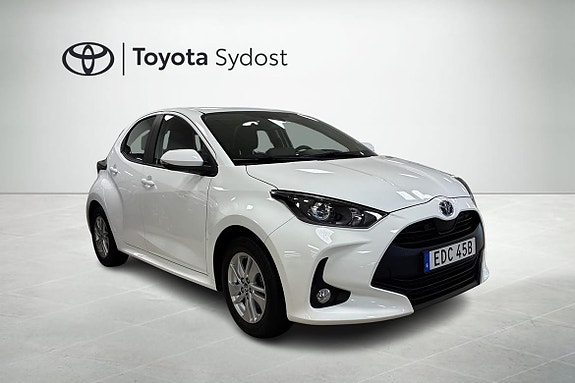 Toyota Yaris 18 of 18