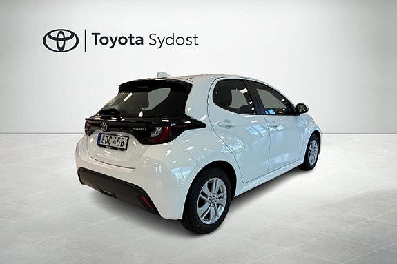 Toyota Yaris 17 of 18