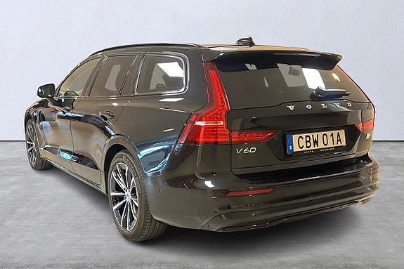 Volvo V60 4 of 5
