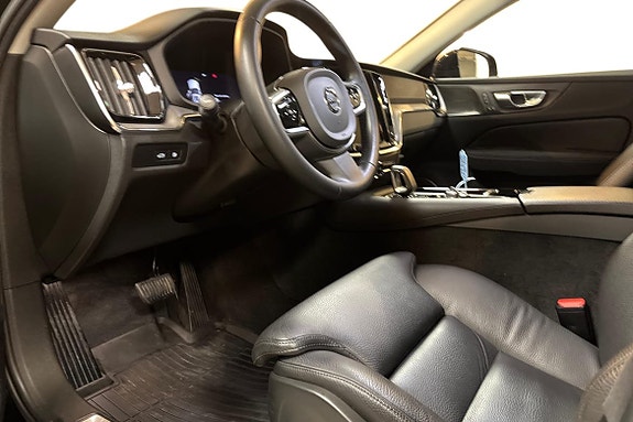 Volvo V60 8 of 13
