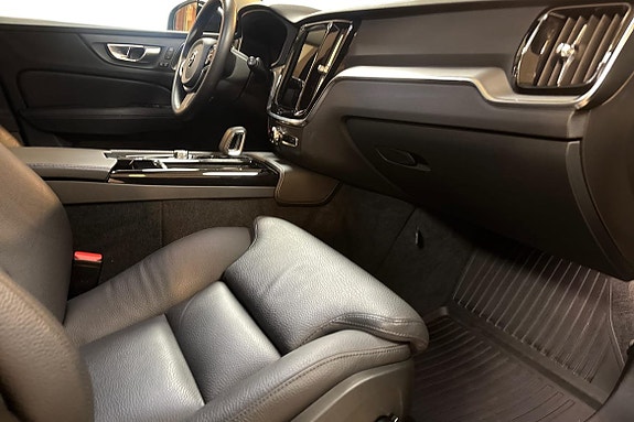Volvo V60 10 of 13