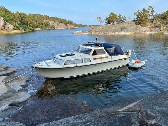 Oxelö 30 med Volvo Penta KAD42 2 of 5