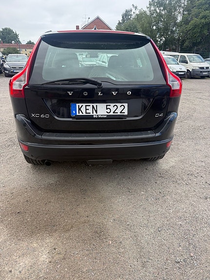 Volvo XC60 6 of 9