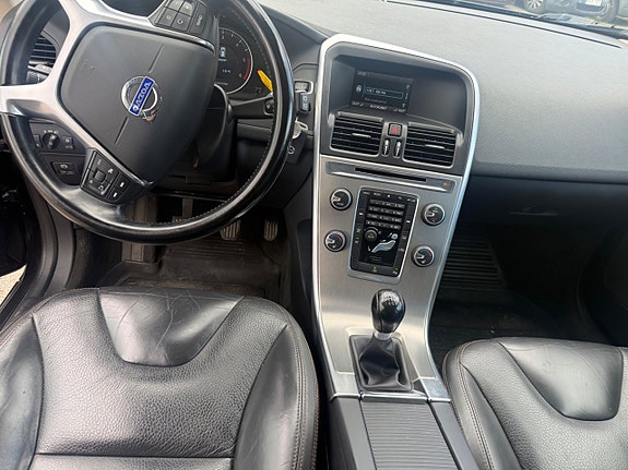 Volvo XC60 8 of 9