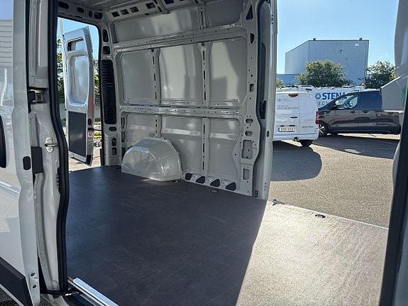 Toyota ProAce Max 10 of 21