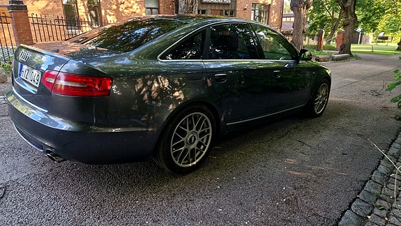 Audi A6 4 of 5