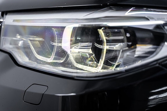 BMW 530d 4 of 5