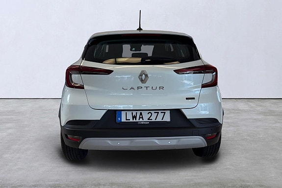 Renault Captur 5 of 5