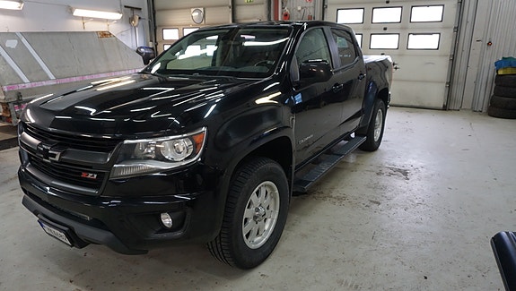 Chevrolet Colorado 2 of 5