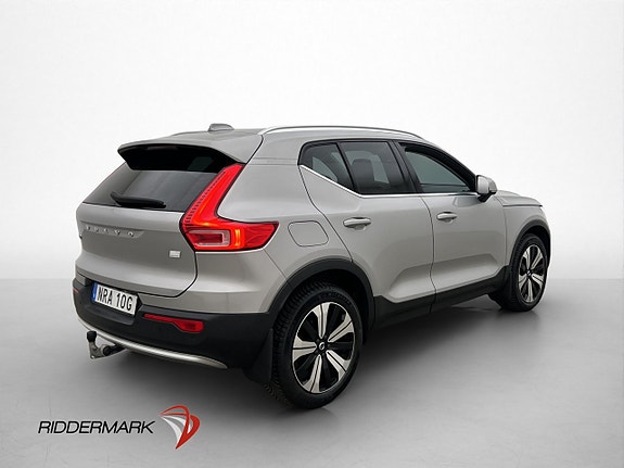 Volvo XC40 4 of 5