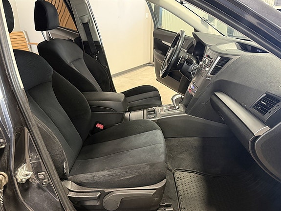 Subaru Outback 8 of 8