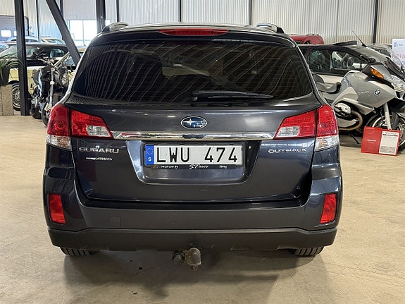 Subaru Outback 4 of 5