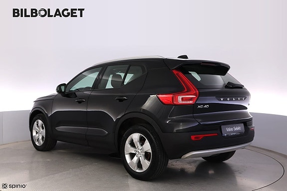 Volvo XC40 4 of 5