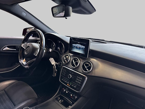 Mercedes-Benz CLA220 d 10 of 19