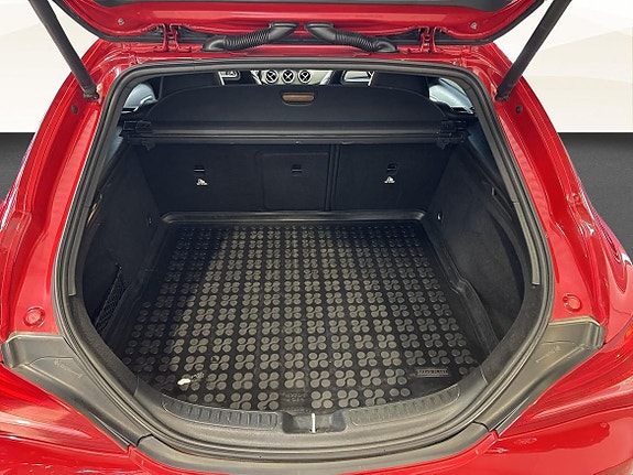 Mercedes-Benz CLA220 d 13 of 19