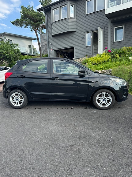 Ford Ka+ 2 of 5