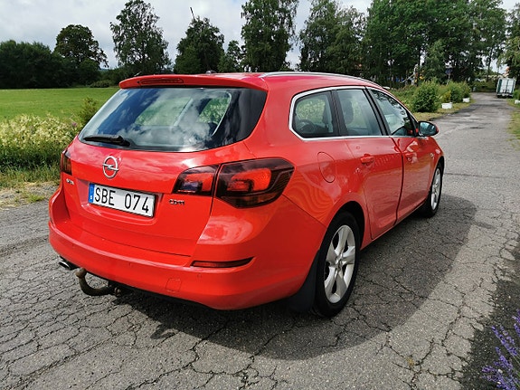Opel Astra 4 of 5