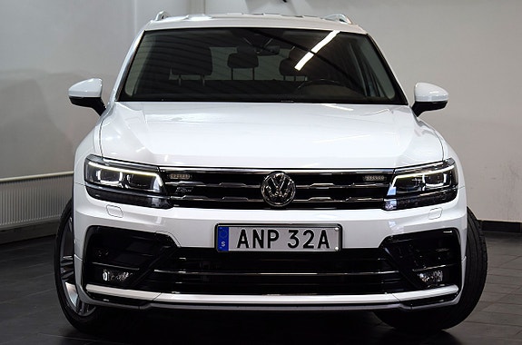 Volkswagen Tiguan Allspace 2 of 5