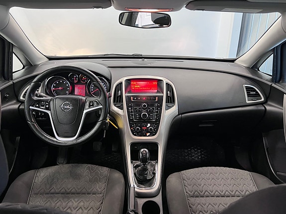 Opel Astra 12 of 22