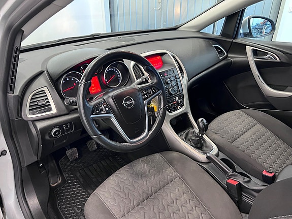 Opel Astra 15 of 22