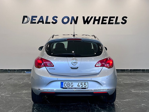 Opel Astra 6 of 22