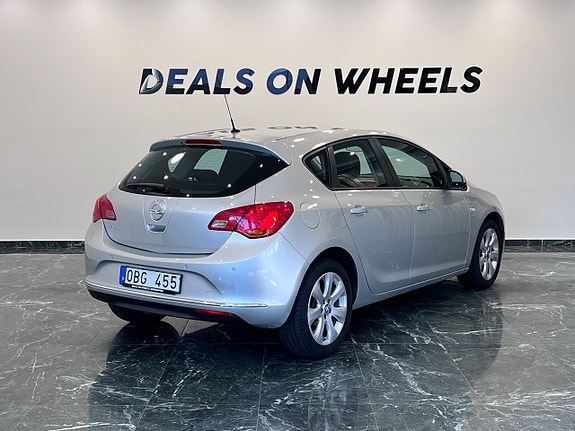 Opel Astra 8 of 22