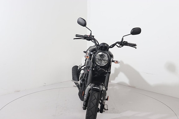 Yamaha XSR 125 3 of 5