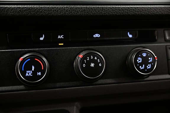 Volkswagen Crafter 25 of 30