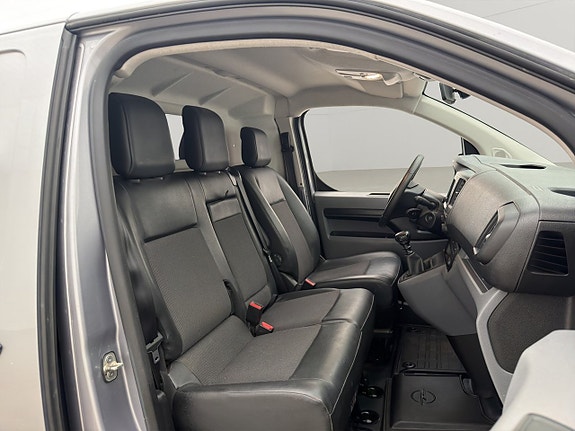Opel Vivaro 20 of 25